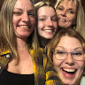 Meet your Posher, Lyndsie